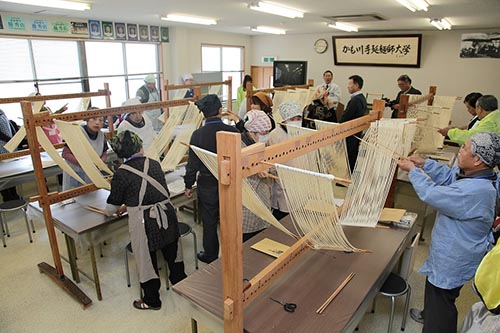 Hand-Stretched Somen Noodle Making Experience